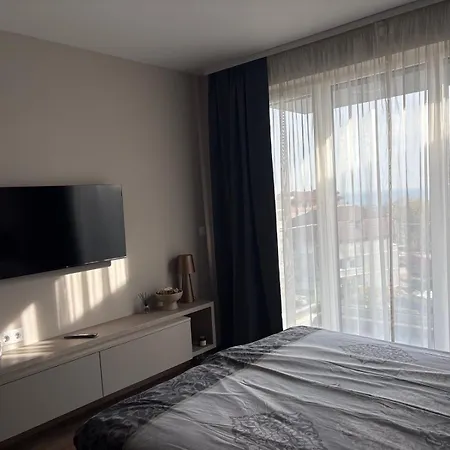 Apartment студио феникс